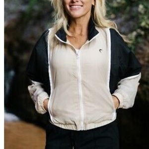 NWT ZYIA TAN AND BLACK ZIPPER BLOCK JACKET SIZE L